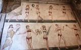 Villa Romana del Casale - Itálie - Sicílie - Villa Romana del Casale, freska zvaná Korunovace vítězky (neoficiálně Dívky v bikinách), vykopaná 1959-1960