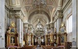 Varšava a její památky - Polsko - Varšava - interiér kostele sv.Anny, kostel založen 1454, několik přestaveb (Wiki-A.Grycuk)
