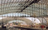 Berlín, město umění, historie i budoucnosti - Německo - Berlín - Hauptbahnhof, interiér (Wiki-Sansculotte)