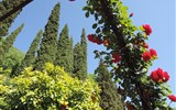 Generalife - Španělsko - Andalusie - Granada, Generalife, sen plný květů vody a azurového nebe