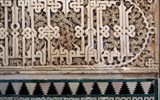 Alhambra - Španělsko - Granada - Alhambra, verše v arab.písmu zdobí stěny Salón de Embajadores