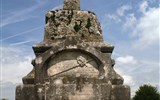 Pikardie, toulky v Ardenách, koupání v La Manche 2021 - Francie - Pikardie - Kresčak, památník Jana Lucemburského, který zde padl 1346