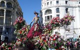 karneval v Nice - Francie - Nice - slavnost Les Batailles de Fleurs, květiny všech druhů i barev