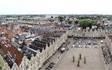 Arras - Francie - Pikardie - Arras, pohled na Place des Heros z vrcholu zvonice