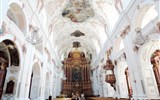 Švýcarský advent a slavnost Klausjagen 2021 - Švýcarsko - Lucern - Jesuitenkirche, 1666-77 podle plánů H.Meyera a Ch.Voglera, oba jezuité