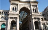 Galerie Viktora Emanuela II. - Itálie - Milán - Galerie Vittorio Emanuele II, hl. vstup postaven jako triumfální oblouk