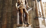 Duomo di Milano - Itálie - Milán - dóm, Bartoloměj stažený z kůže (má jí přes rameno), 1562, Marco d´Agrate