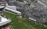 Švýcarsko, nočním vlakem do Curychu, eurovíkend Luzern 2022 - Švýcarsko -  Pilatus, horní stanice železniční ozubnicové dráhy Pilatusbahn