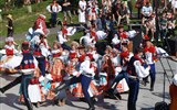 Jízda králů ve Vlčnově a UNESCO 2019 - Česká republika - Slovácko - Vlčnov, součástí Jízdy králů je i vystoupení folklórních souborů z širokého okolí