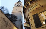 Švýcarsko, eurovíkend Luzern, nočním vlakem do Curychu 2022 - Švýcarsko - Curych - St.Peter, věž  po 1. patro románská, 1450 dostavěna goticky.