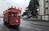 Curych - Švýcarsko - Curych - Vánoční tramvaj přijíždí z našeho dětství