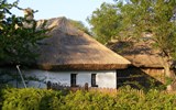 Sárospatak - Maďarsko - Sárospatak, ještě zde najdeme stará obydlí s doškovými střechami (Wiki-Stóffi)