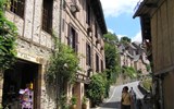 Conques - Francie - Conques, většina zdejších domů je hrázděných