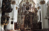 Linec - Rakousko - Linec, Ignatiuskirche, hlavní oltář, G.B.Colombo a G.BBarberini, na oltáři obraz P.Marie