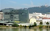 Linec - Rakousko -  Linec, Ars Electronice Center, interaktivní muzeum moderní doby, přestavěno 2008-9 za 30 mil. Eur
