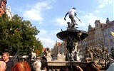Gdaňsk - Polsko - Gdaňsk, Neptunova fontána, 1606-34, kašna z belgického mramoru