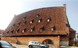 Gdaňsk - Polsko - Gdaňsk, Velký mlýn, 1350 němečtí rytíři, měl 18 vodních kol, mlýn, sýpka a pekárna v jednom