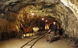 Krásy Vídeňského lesa, jeskyně, soutěsky a slavnost vína Požitkářská míle 2023 - Rakousko - Seegrotte - k dopravě v podzemí sloužili koně, kteří zde byli i ustájeni