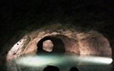 Krásy Vídeňského lesa, jeskyně, soutěsky a slavnost vína Požitkářská míle 2023 - Rakousko - Seegrotte - tichá vodní hladina