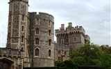 Windsor - Anglie - Windsor, zleva věže King Edward III. Tower, Lancaster Tower a York Tower