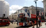 Piccadilly - Anglie - Londýn - Piccadilly Circus je opravdu rušnou křižovatkou i náměstím v jednom