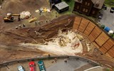 Miniatur Wunderland - Německo - Hamburk - Wunderland, paleontologové vykopávají zkameněliny dinosaurů