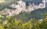 Folklórní slavnosti - Rakousko - na trati Semeringbahn je 15 tunelů, 16 viaduktů a přes 100 mostů (foto A.Frčková)