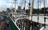 Hamburk - Německo - Hamburk - navštívit se dá v přístavu i tahle plachetnice