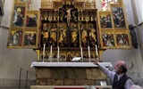Křenek Milan - Německo - průvodce ing. Milan Křenek vykládá o oltáři Zwölfbotenaltar v kostele sv.Jakuba v Rothenburgu