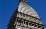 Milano, Turín, gastronomické pochoutky kraje Piemont 2022 - Itálie - Lombardie - Turín (Torino) - muzeum filmu s panoramatickým výtahem