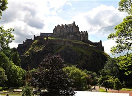 Edinburgh, letecký eurovíkend, Rosslynská kaple, opatství na řece Tweed a krásy Skotské vysočiny 2023 Skotsko (UK) Velká Británie - Skotsko - Edinburgh - hrad