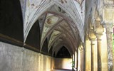 Pohádkové Dolomity 2024 - Itálie - Bolzano, františkánský klášter, gotické ambity z 14.století
