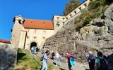 Semmering - dráha UNESCO, vlak Salamander, termály a čokoládový ráj 2024 - Rakousko - Semmering  - Riegersburg, obklopen 3 km hradeb s 5 bránami