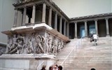 Německo - památky UNESCO - Berlín - Pergamonské museum, Pergamský oltář, 170 př.n.l.