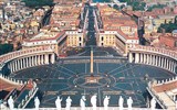 Řím a Vatikán letecky 2022 - Vatikán - Řím - Svatopetrské náměstí, podoba od Alexandra II. (1655-67), kapacita 400.000 lidí