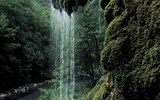 Národní parky a zahrady - Černá Hora - Černá hora -vodopád v pohoří Durmitor