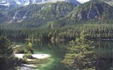 Zájezdy s turistikou - Dolomity - Itálie - Dolomity ukrývají několik modrý démantů -  horských jezer