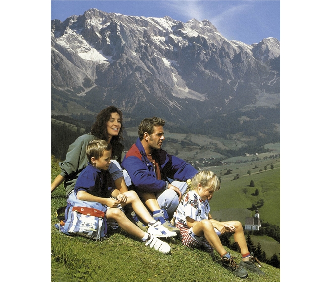Lechtalské údolí s kartou 2021 - Rakousko, Alpy