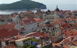 Černá Hora - Černá Hora - malebné domy svítící bělobou na mořském břehu