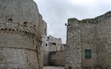 Gargano a památky Apulie 2018 - Itálie, Apulie, hradby