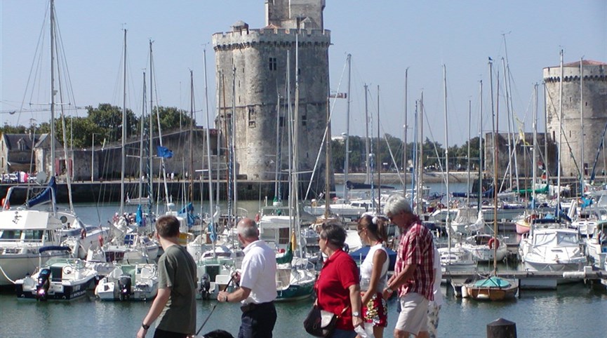 Bordeaux a Akvitánie, památky, víno a vlny Atlantiku 2026  Francie, Atlantik, La Rochelle
