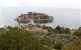 Moře a krásy Černé Hory s výletem do Albánie 2022 - Černá Hora - Sv. Stefan, ostrov u pobřeží, dnes celý tvořený jediným hotelem pro smetánku