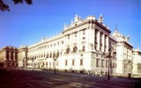 Královský Madrid, Toledo, perly Kastilie a poklady UNESCO na jaře 2023 - Španělsko - Madrid - Palazio Real, královský palác z let 1734-60 podle vkusu Karla III. a IV., současný král zde nesídlí