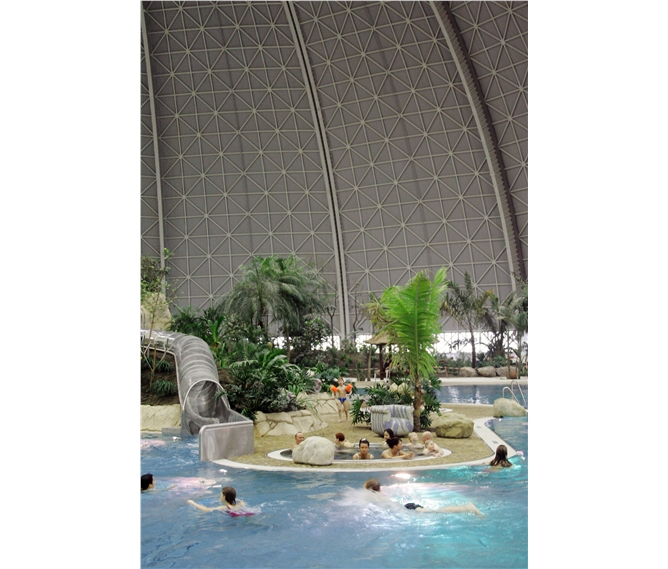 Berlín a koupání v Tropical Islandu či 2 dny v tropickém ráji a wellness - Německo, Berlín, Trop island