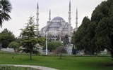 Istanbul - Turecko - Istanbul - Modrá mešita, postavena po roce 1609, jediná spolu s mešitami v Mekce a Medině která má 6 minaretů