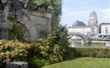 Bordeaux a Akvitánie, památky, víno a vlny Atlantiku letecky 2023 - Francie - Akvitánie - Angouleme
