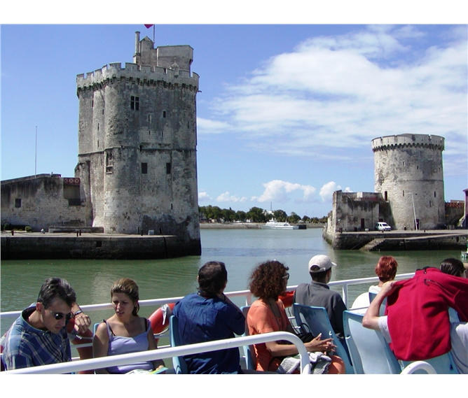 Bordeaux a Akvitánie, památky, víno a vlny Atlantiku 2023 - Francie, Atlantik, La Rochelle, pevnost