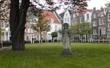 Benelux v barvách podzimu - Holandsko - Amsterdam - domy bekyní