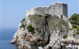 Chorvatsko - Chorvatsko, Dubrovník, pevnost u vjezdu do přístavu vybudovaná proti nájezdům pirátů
