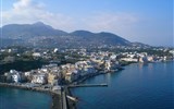 Neapolský záliv - Itálie - Ischia - Ischia Porto od moře